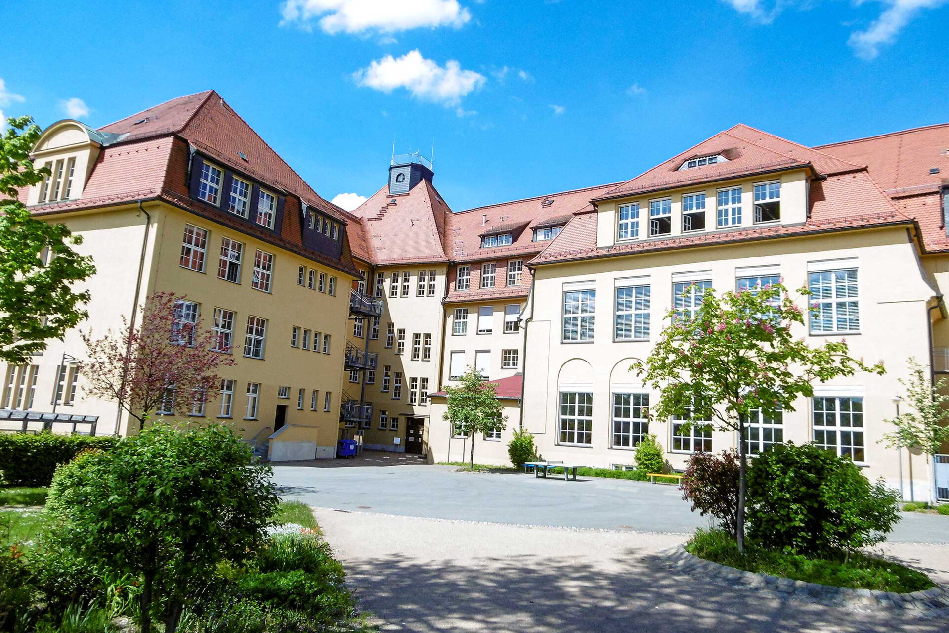 Das Schulgebäude des Johannes-Kepler-Gymnasiums Chemnitz.